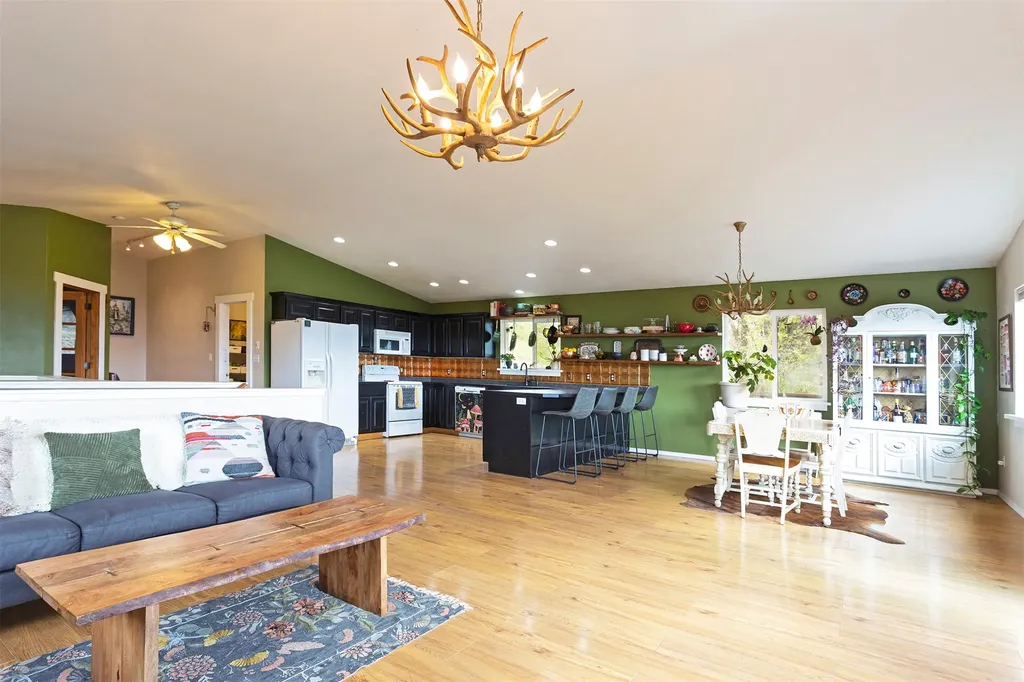 959 W Cow Creek Road Hamilton MT 59840