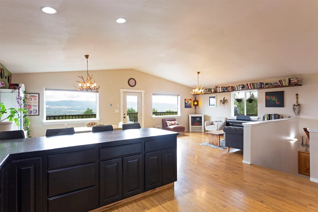 959 W Cow Creek Road Hamilton MT 59840