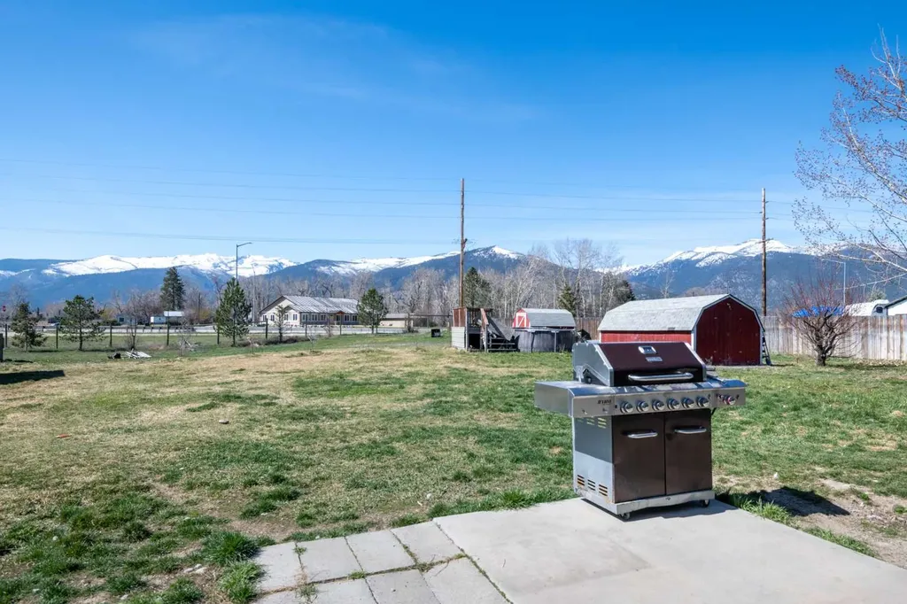 116 Mountain View Drive Victor MT 59875