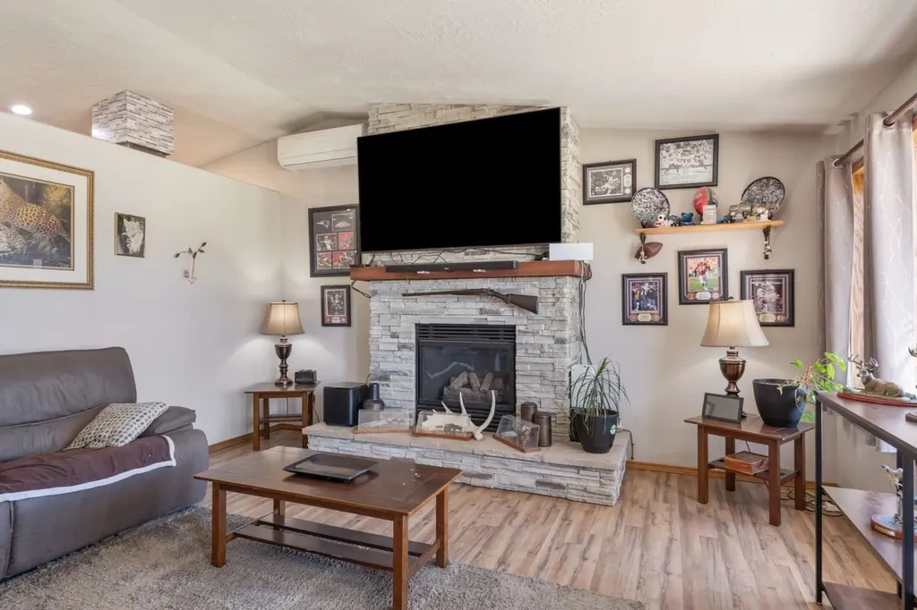 116 Mountain View Drive Victor MT 59875