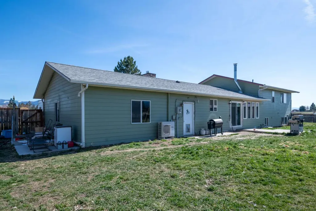 116 Mountain View Drive Victor MT 59875