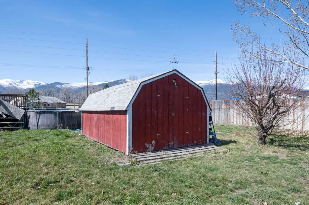 116 Mountain View Drive Victor MT 59875