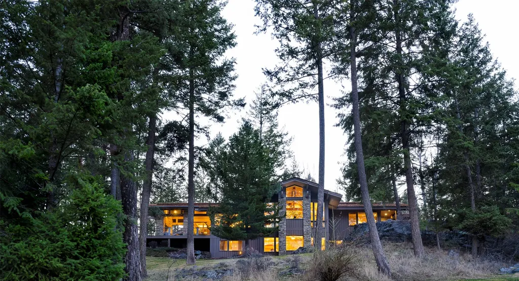 137 & 133 Eagle Bend Drive Bigfork MT 59911