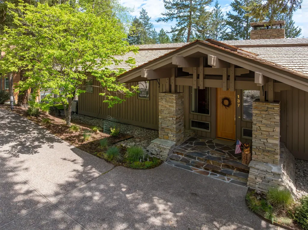 137 & 133 Eagle Bend Drive Bigfork MT 59911