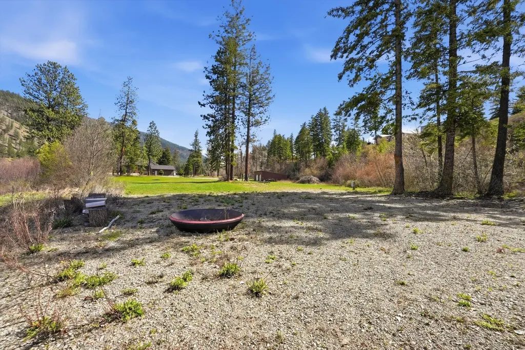 352 Clark Fork Drive Superior MT 59872