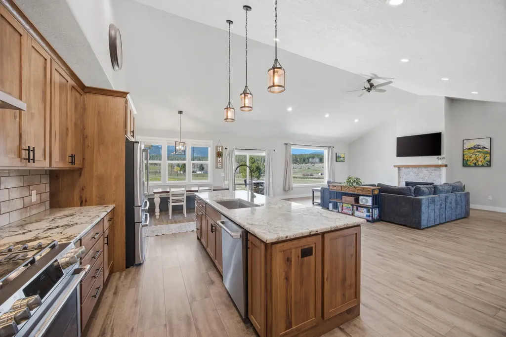 1291 Rhonda Lane Victor MT 59875