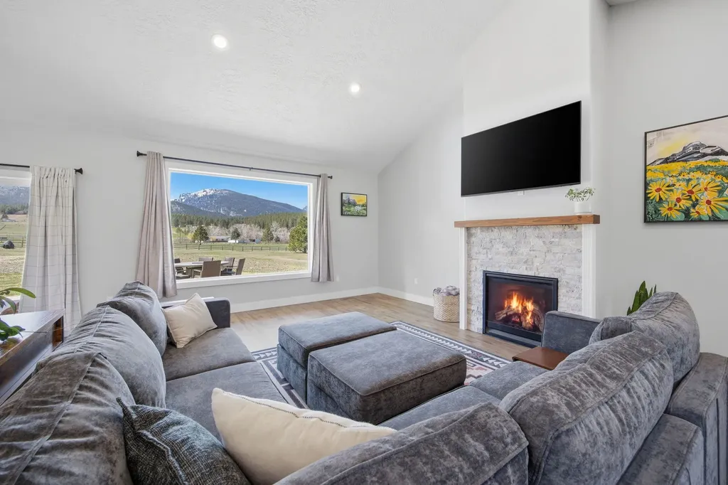 1291 Rhonda Lane Victor MT 59875