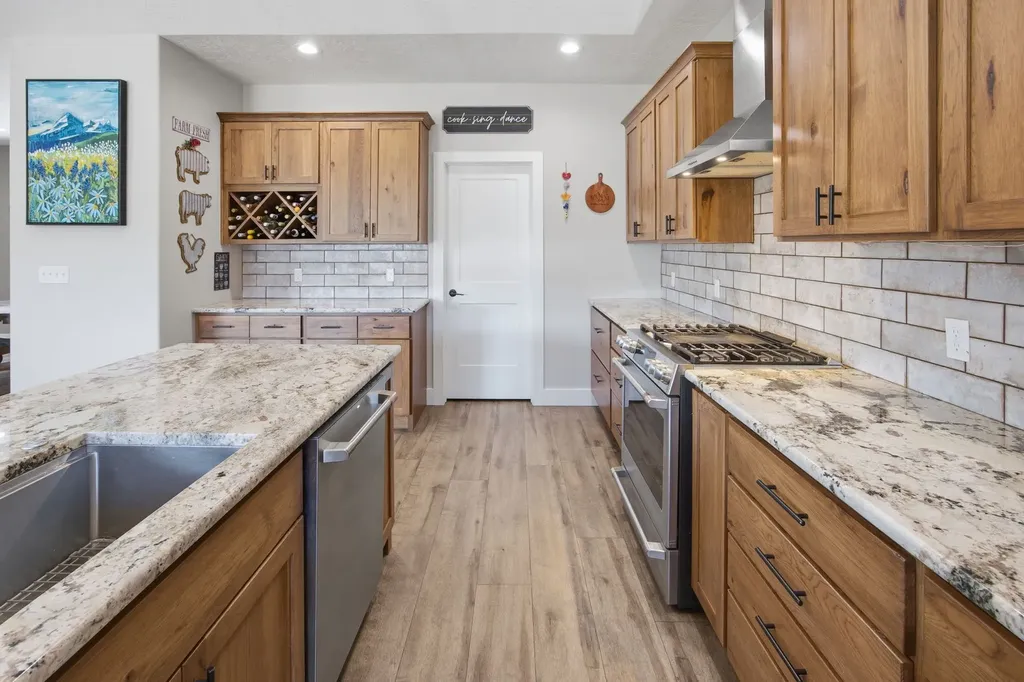 1291 Rhonda Lane Victor MT 59875