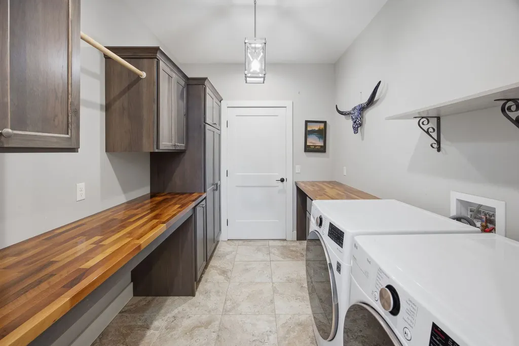 1291 Rhonda Lane Victor MT 59875
