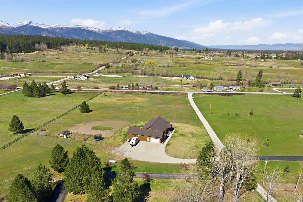 1291 Rhonda Lane Victor MT 59875