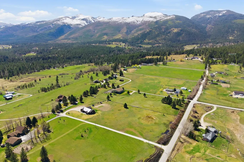 1291 Rhonda Lane Victor MT 59875