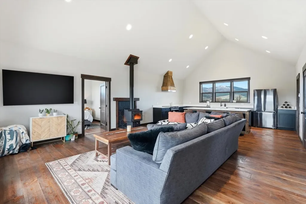 37 Andrews Road Hot Springs MT 59845