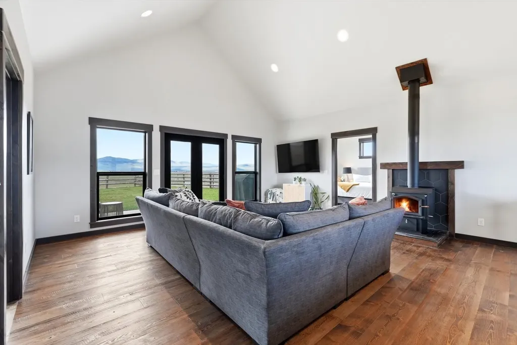 37 Andrews Road Hot Springs MT 59845