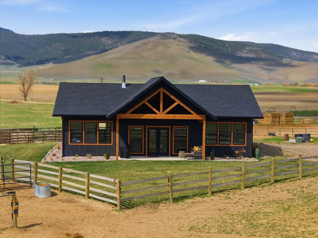 37 Andrews Road Hot Springs MT 59845