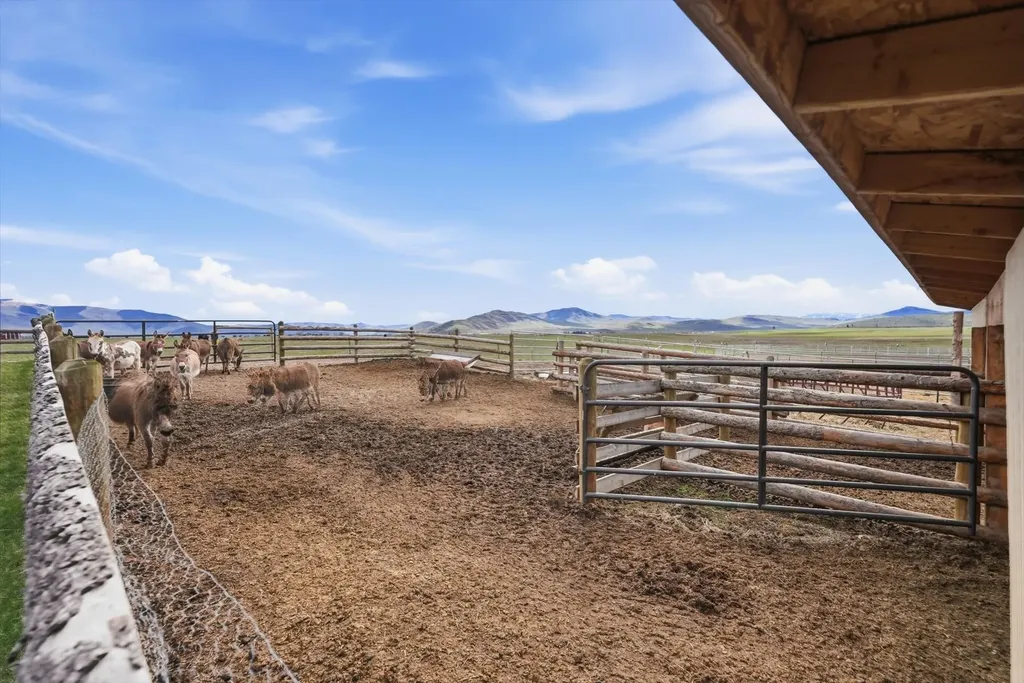 37 Andrews Road Hot Springs MT 59845