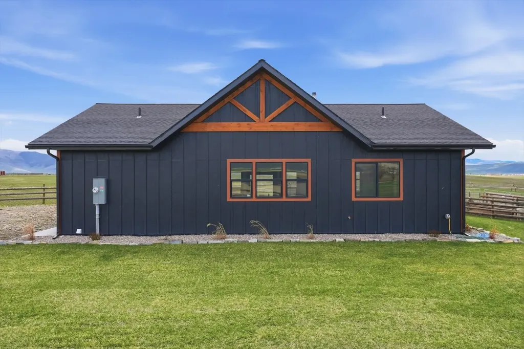 37 Andrews Road Hot Springs MT 59845