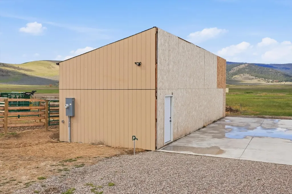 37 Andrews Road Hot Springs MT 59845