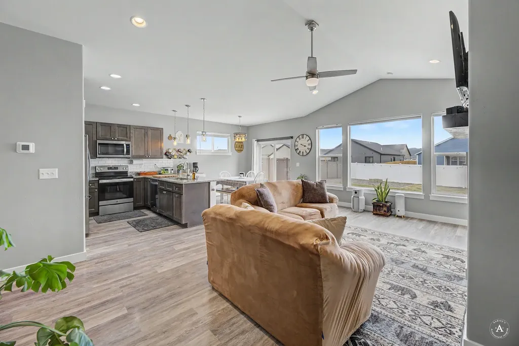 2824 Ashley Avenue East Helena MT 59635
