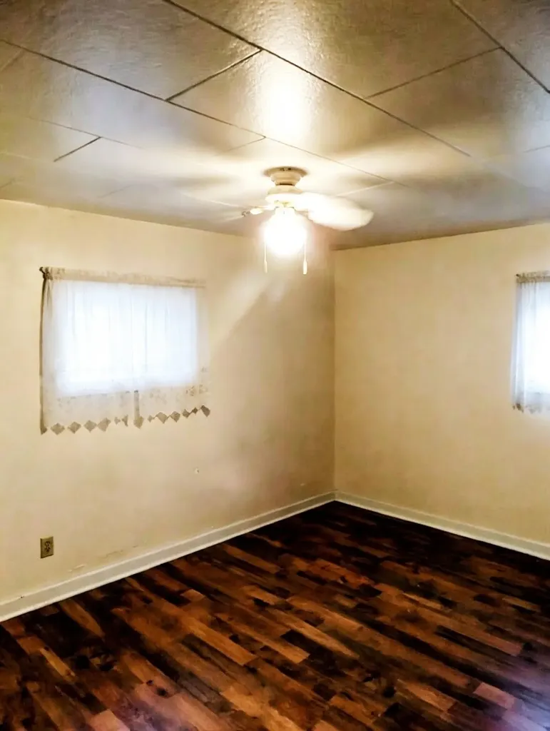 603 S Willis Street Plains MT 59859