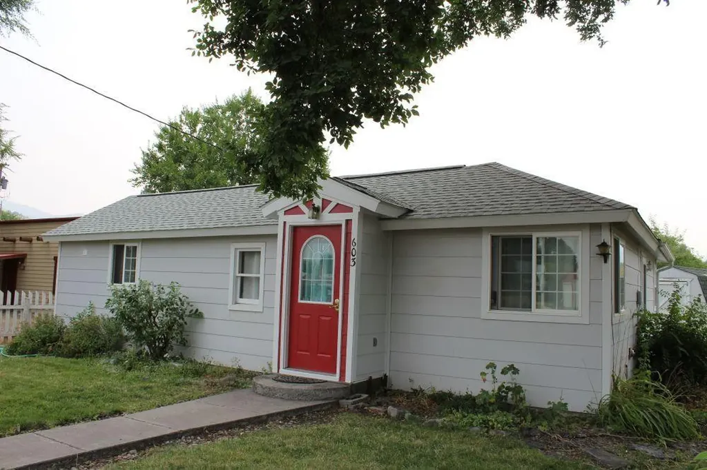 603 S Willis Street Plains MT 59859