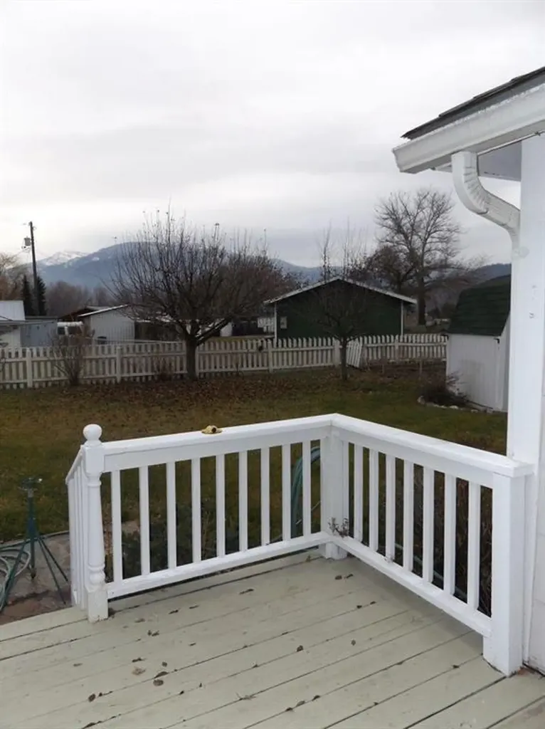 603 S Willis Street Plains MT 59859