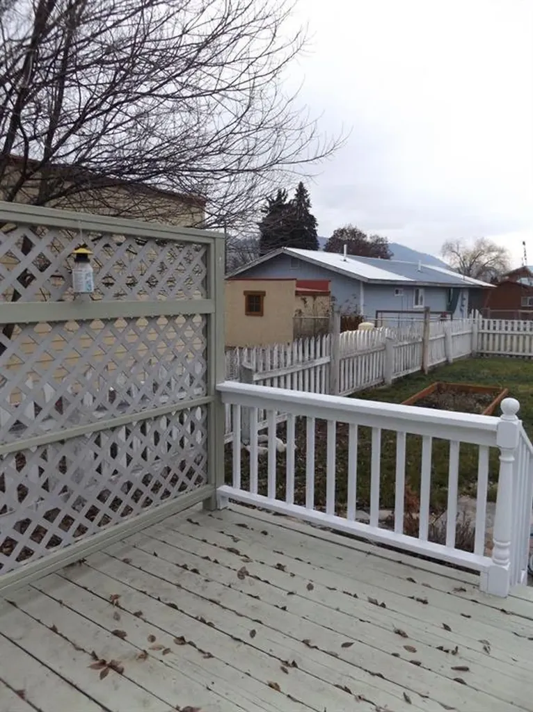 603 S Willis Street Plains MT 59859