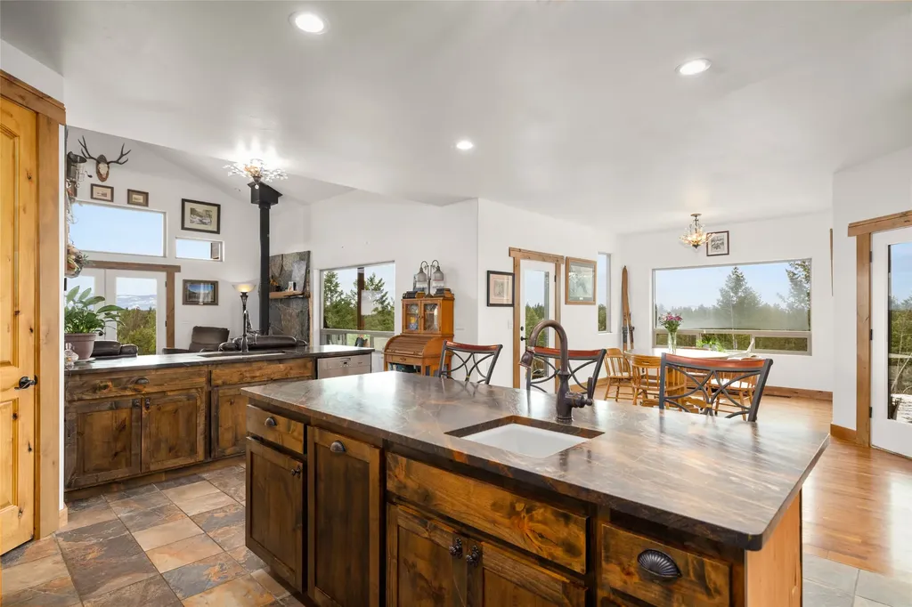 265 S Wakewood Drive Kalispell MT 59901