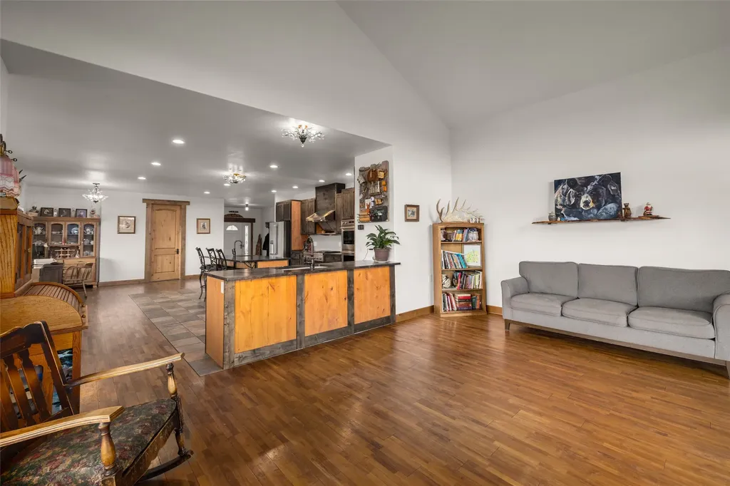 265 S Wakewood Drive Kalispell MT 59901