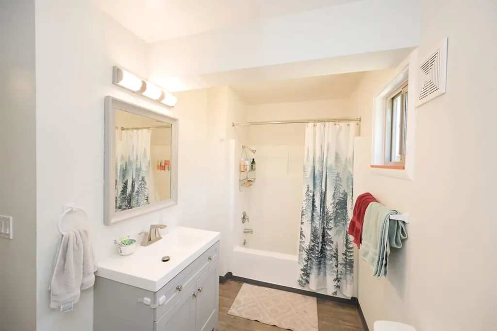 3819 Mt Hwy 40 W Columbia Falls MT 59912