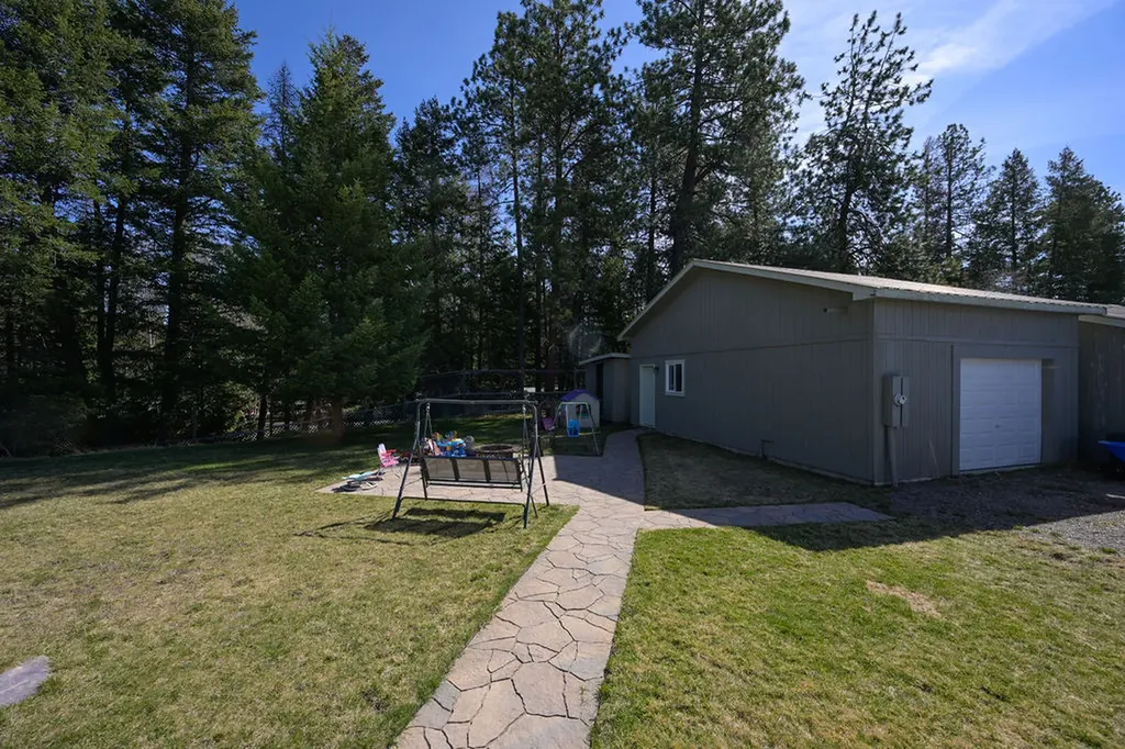 3819 Mt Hwy 40 W Columbia Falls MT 59912