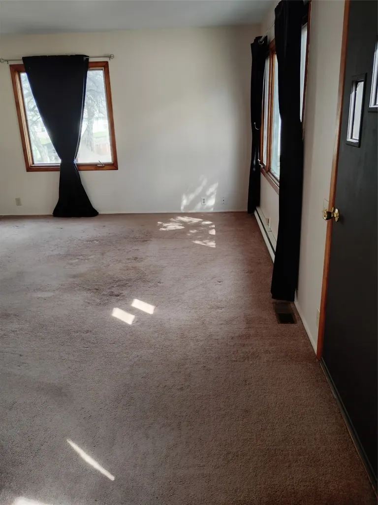 190 N Floweree Avenue Cascade MT 59421
