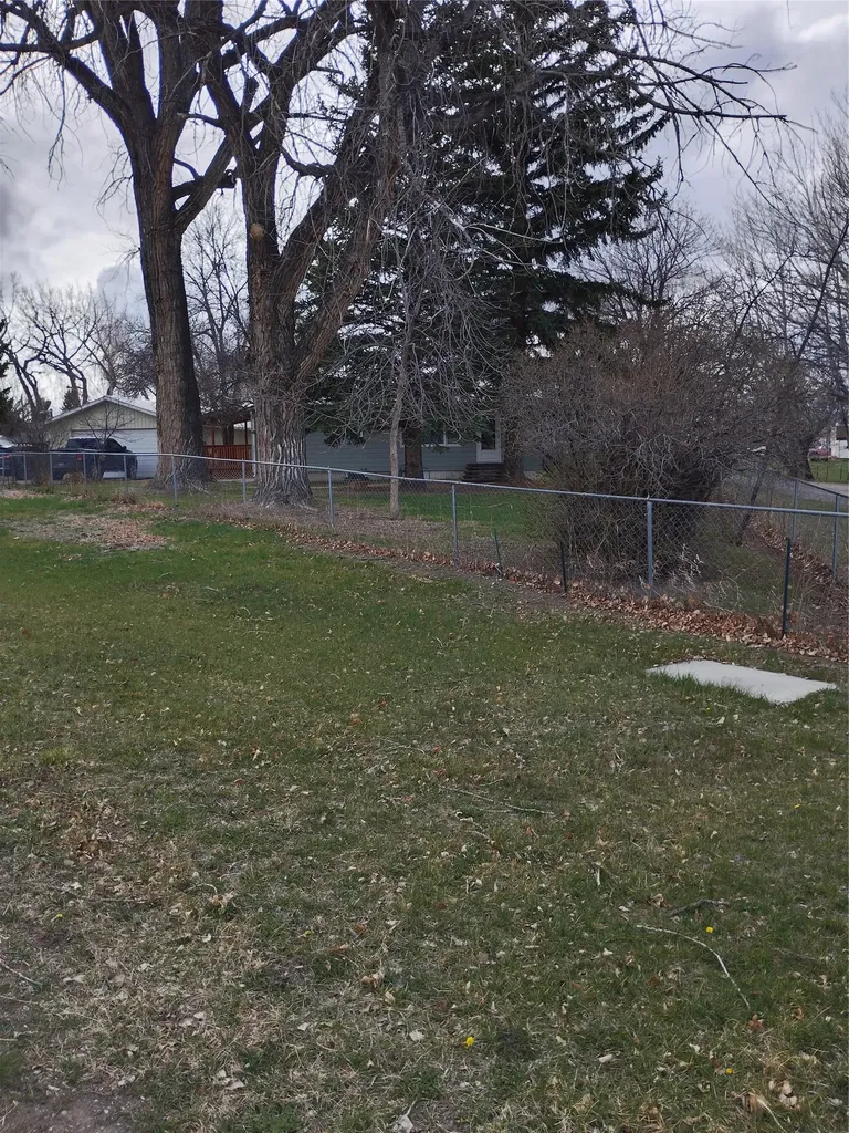 190 N Floweree Avenue Cascade MT 59421