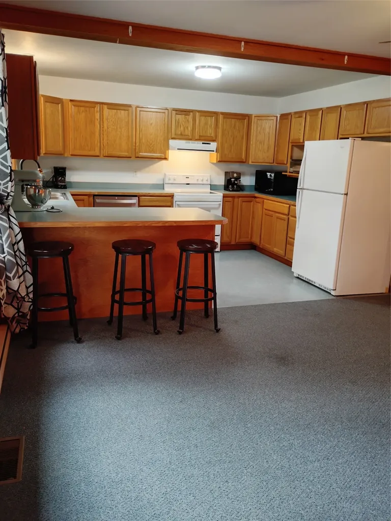 190 N Floweree Avenue Cascade MT 59421