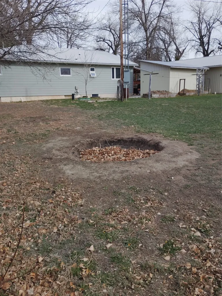 190 N Floweree Avenue Cascade MT 59421
