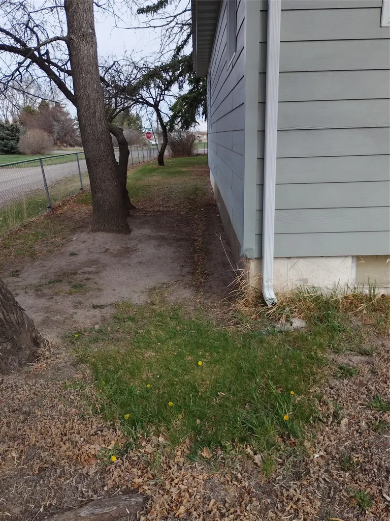 190 N Floweree Avenue Cascade MT 59421