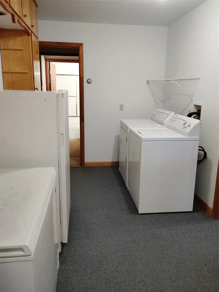190 N Floweree Avenue Cascade MT 59421