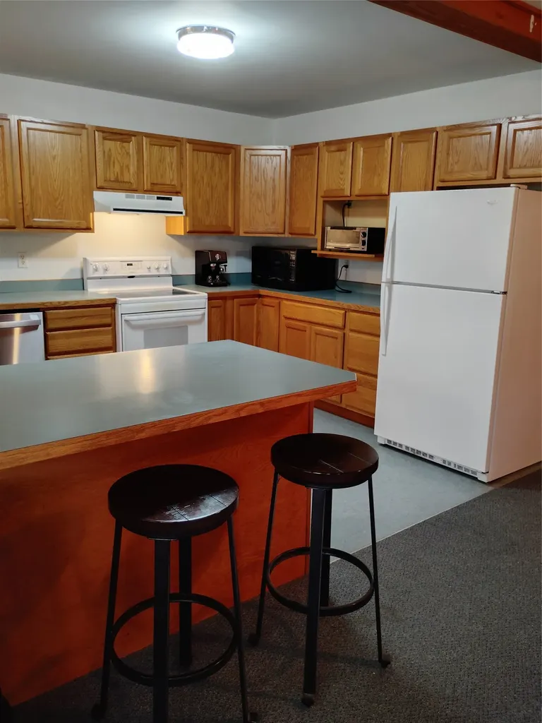 190 N Floweree Avenue Cascade MT 59421