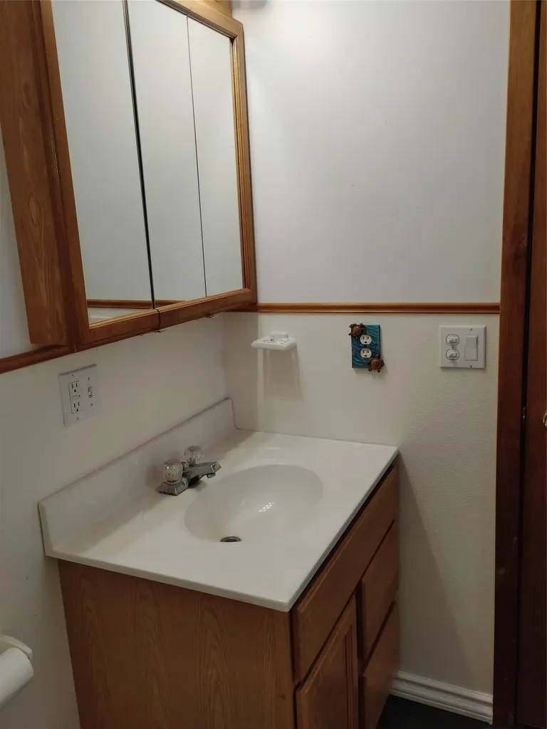 190 N Floweree Avenue Cascade MT 59421