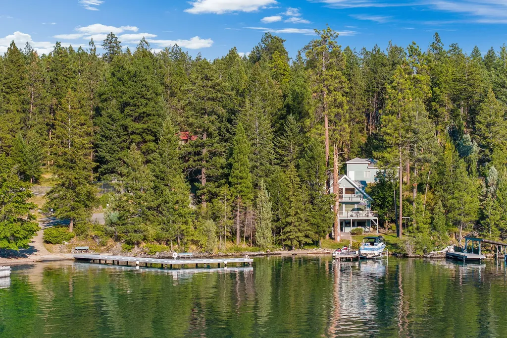 21019 Park Lane Rollins MT 59931