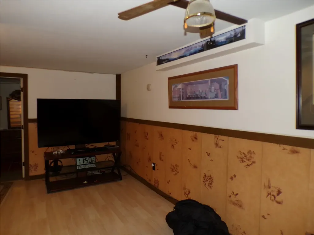 944 Avenue D NW Great Falls MT 59404
