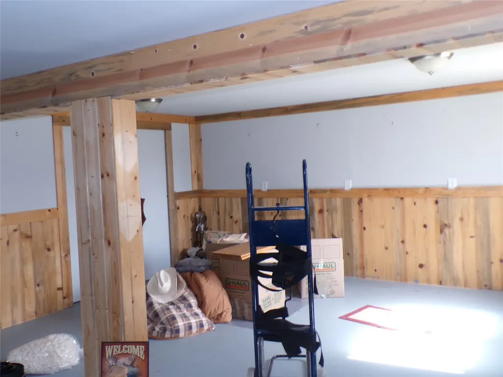 944 Avenue D NW Great Falls MT 59404
