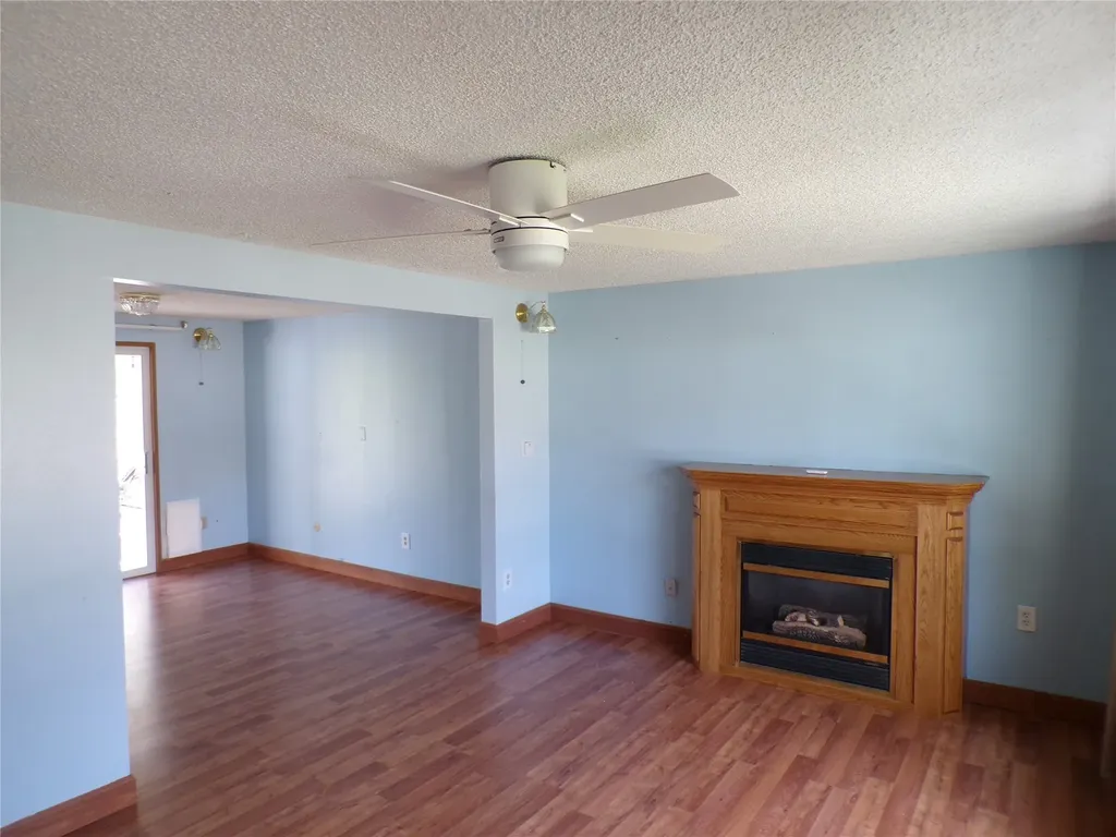 944 Avenue D NW Great Falls MT 59404