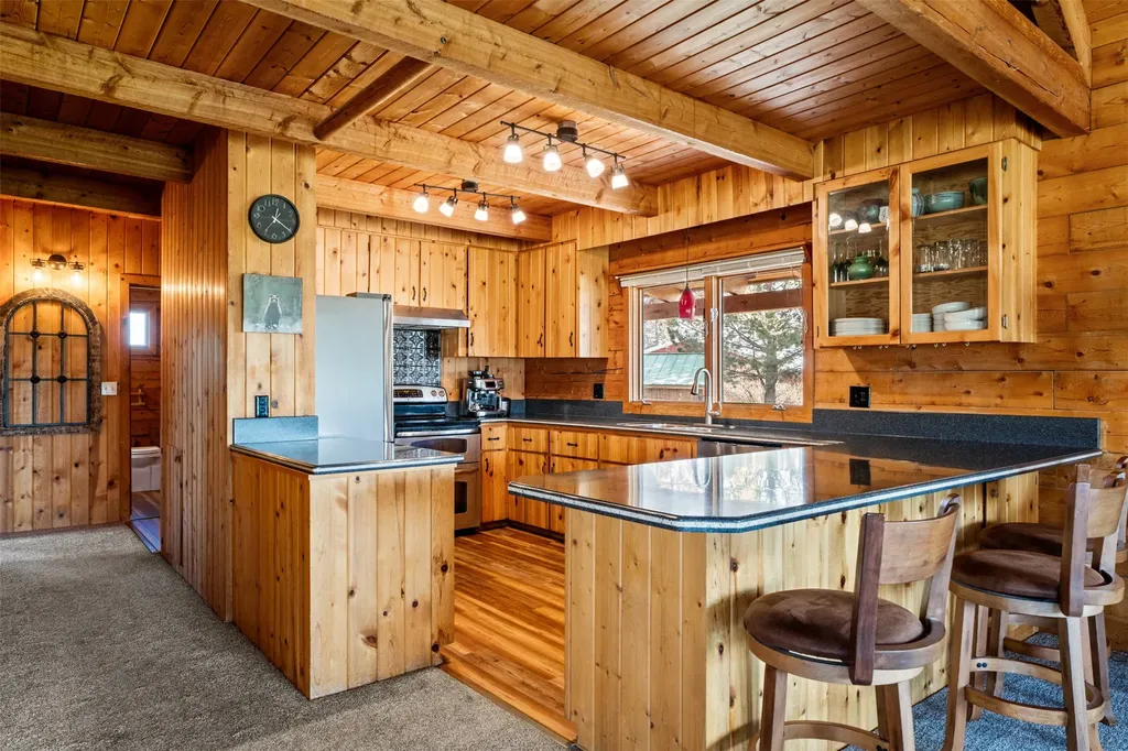 461 Hudson Lane Victor MT 59875