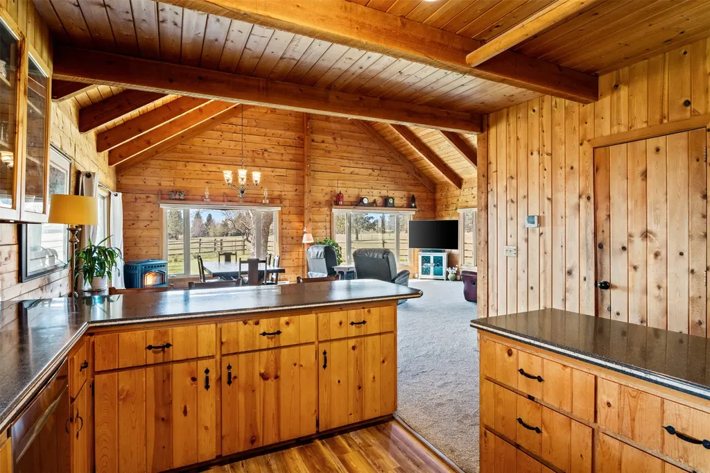 461 Hudson Lane Victor MT 59875