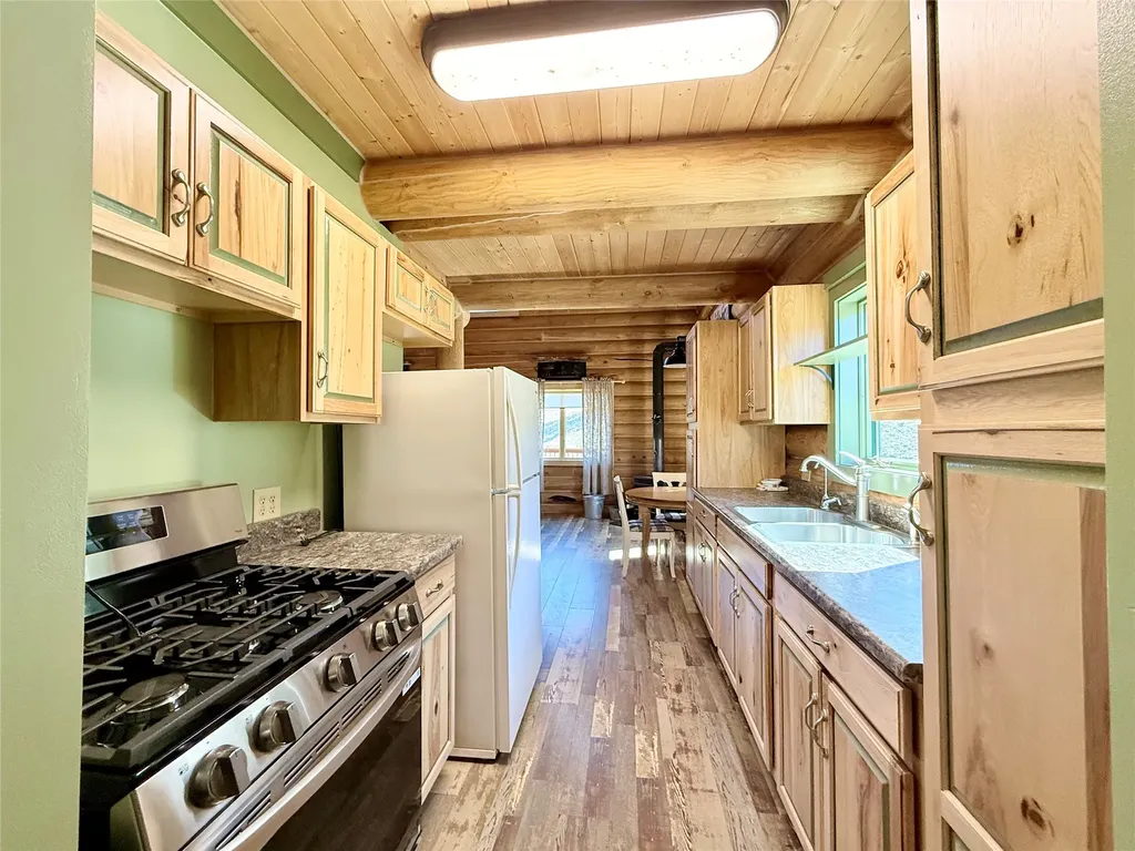 17248 Pole Gulch Road Three Forks MT 59752