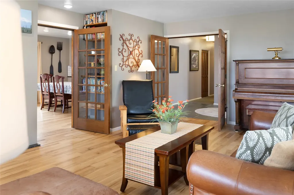 555 S Roberts Street Helena MT 59601