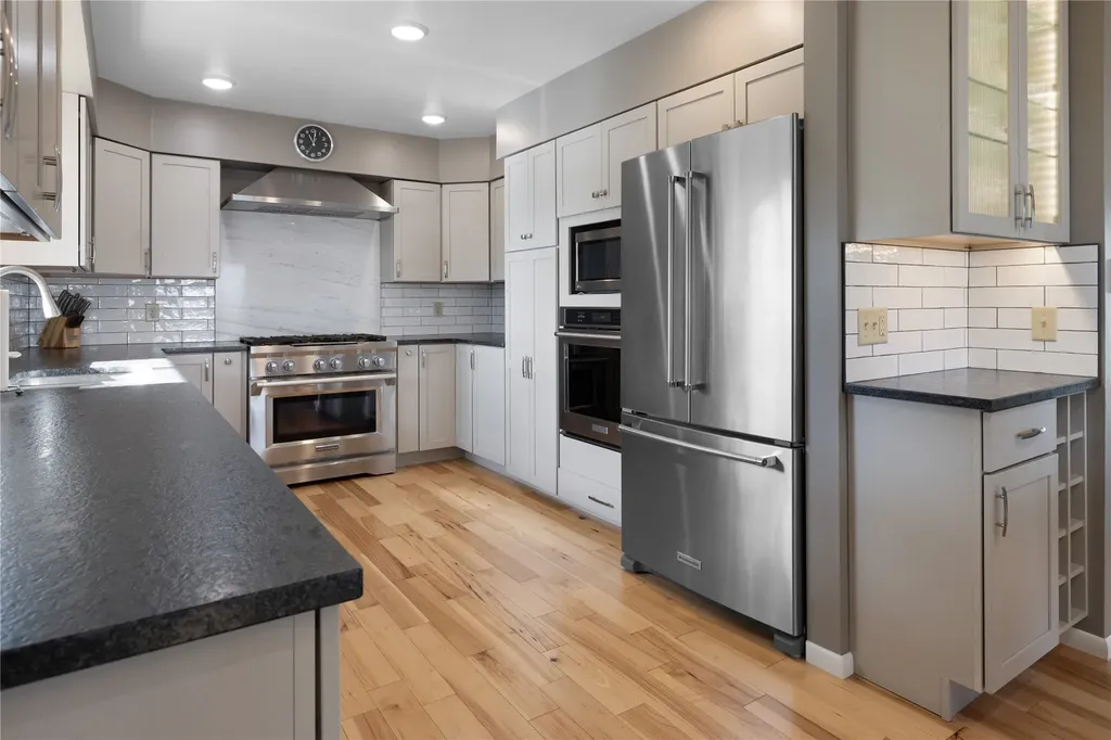 555 S Roberts Street Helena MT 59601
