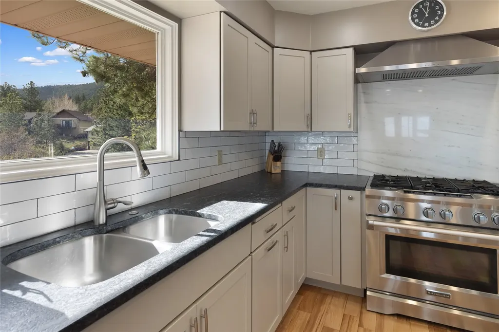555 S Roberts Street Helena MT 59601