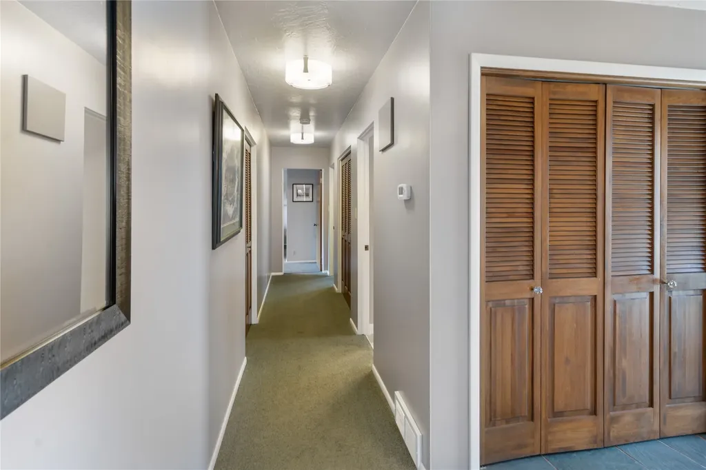 555 S Roberts Street Helena MT 59601