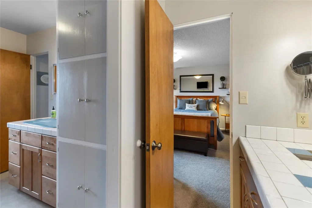 555 S Roberts Street Helena MT 59601